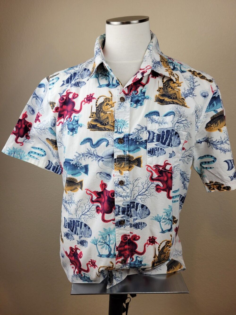 Lifted Research (LR) Group Hawaiian Button Up Shirt Large Ocean Life Octopus